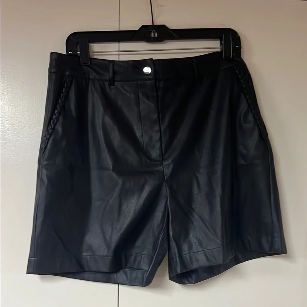 Liu Jo Black Leather-Style Shorts - Picture 2 of 3